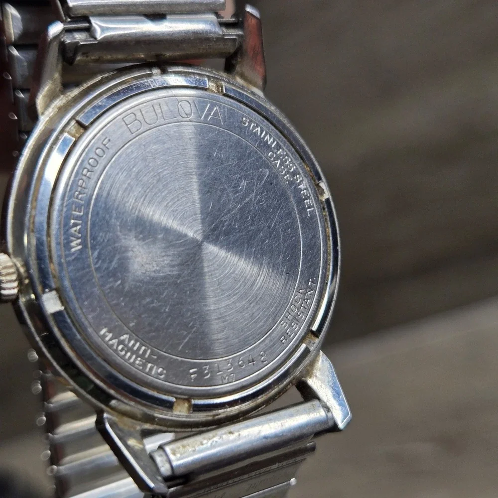 Vintage Bulova Stainless Steel Mechanical Date Watch Silver Speidel Band 60s